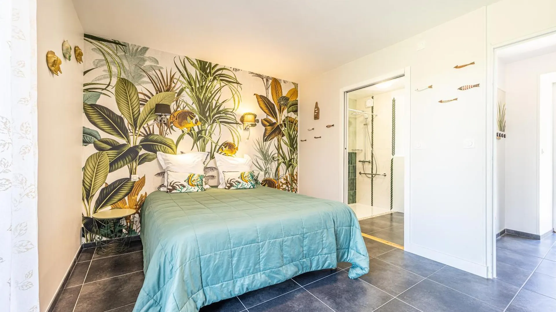 ***  Manoir De Rigourdaine Hotel Plouer-sur-Rance France